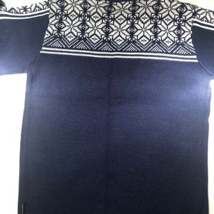 Obermeyer sweater